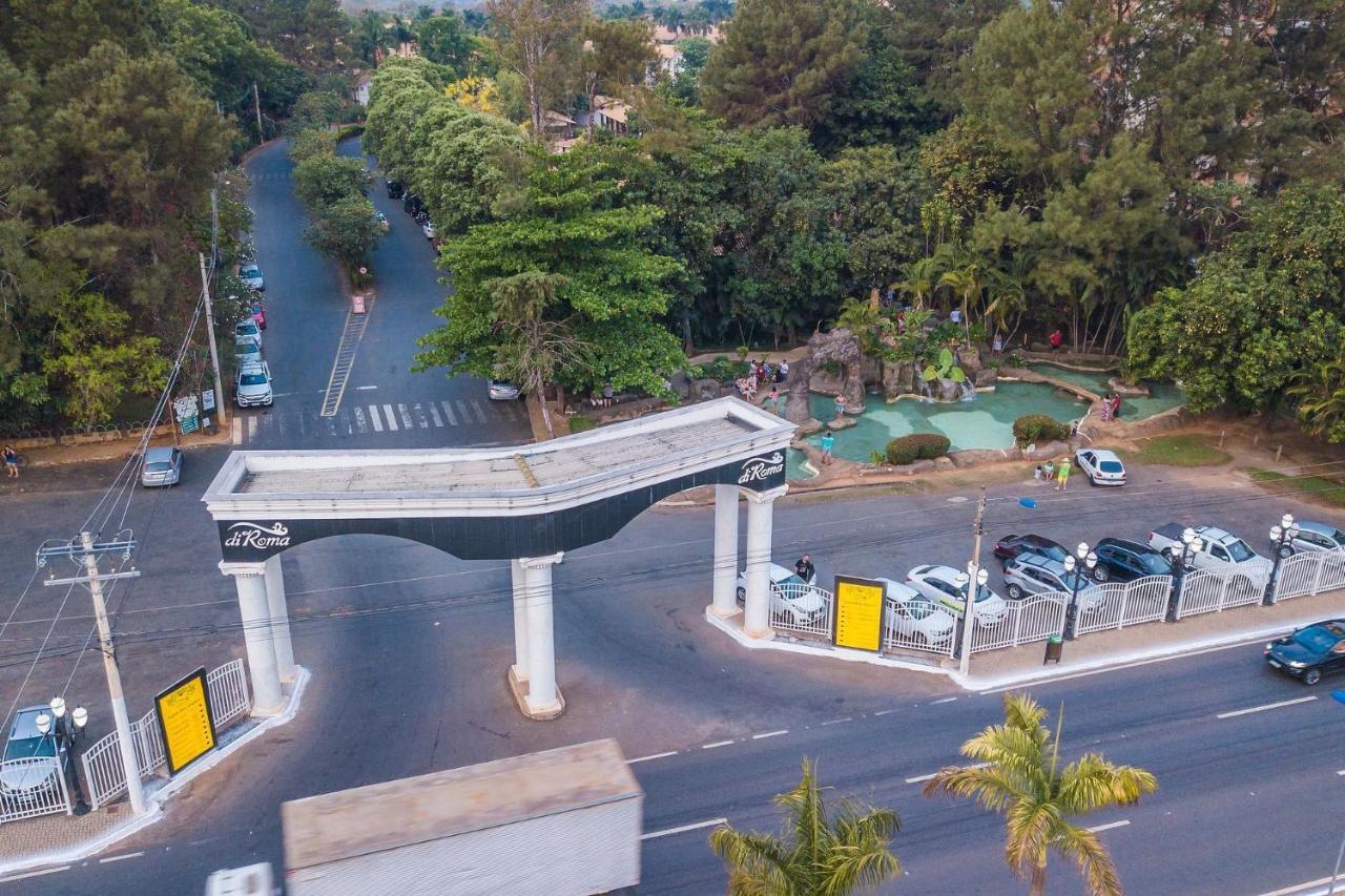 Apartamento Diroma Fiori Caldas Novas Exterior foto